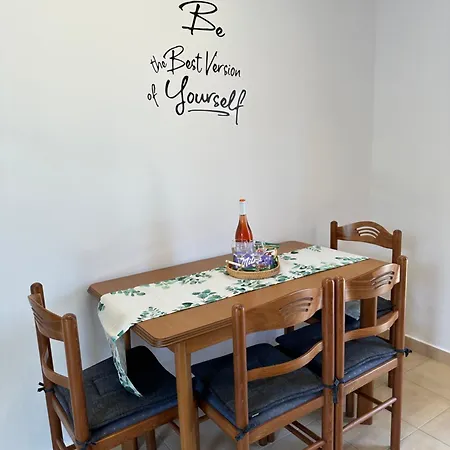 Shades Of Olive Apartment